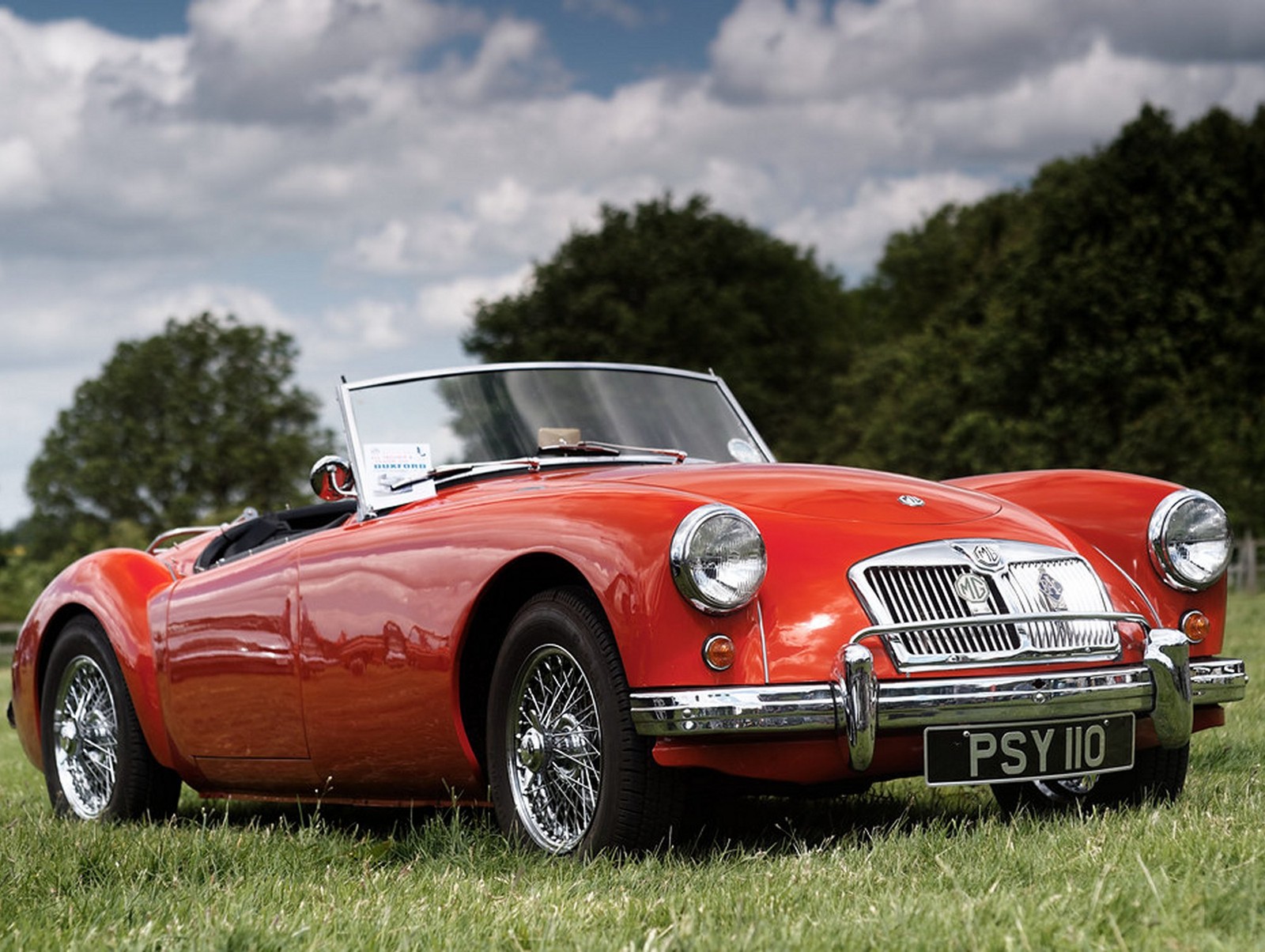 Vintage MGA Dramatic PHOTO  (189-J)