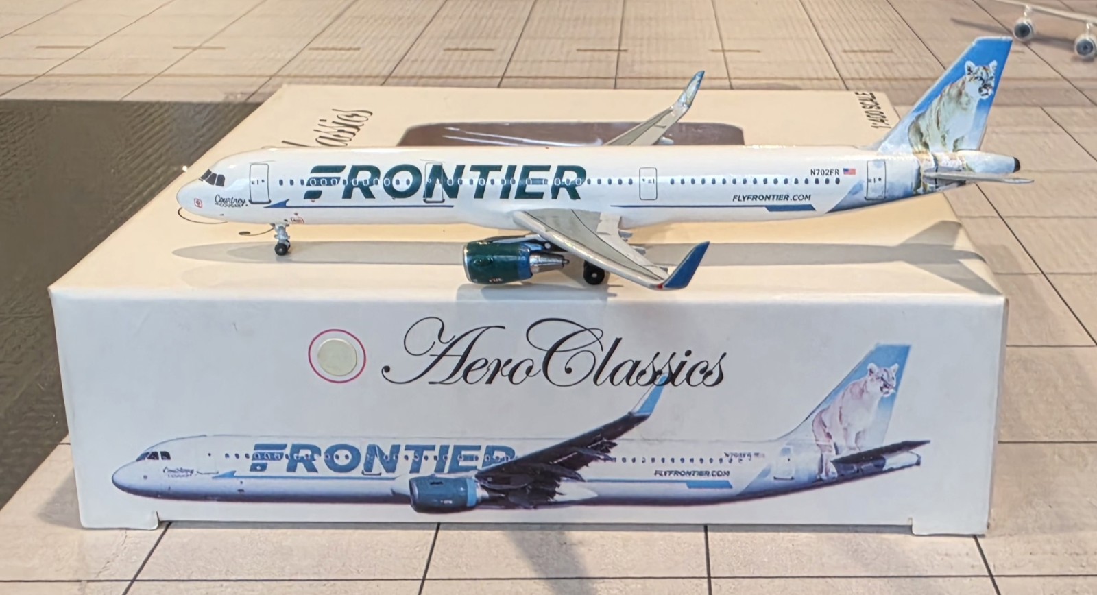 FRONTIER AIRLINES A321 1/400 AEROCLASSICS N702FR