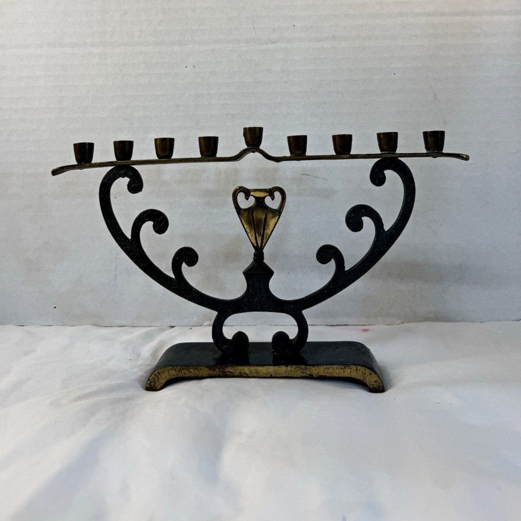 Green Metal Hanukkah Menorah Candle Holder with Gold Tone Center Accent Green Metal Hanukkah Menorah Candle Holder with Gold Tone Center Accent