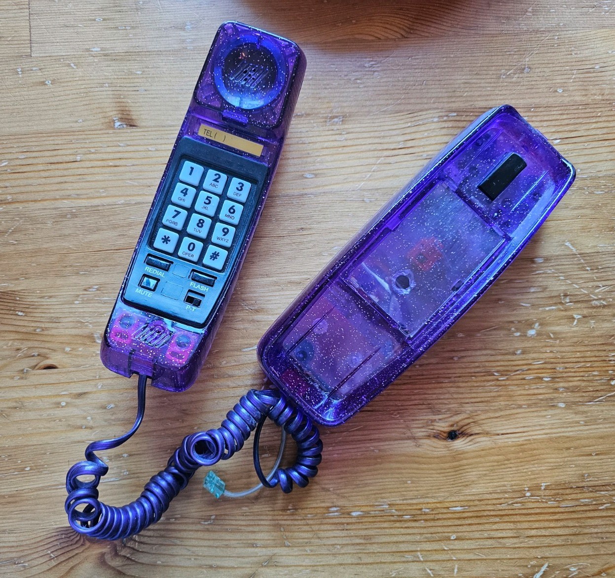 Working (READ) Vintage 90s Phone Clear Purple Glitter Translucent