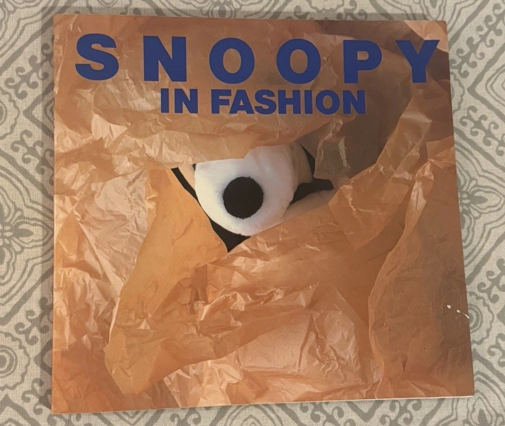 SNOOPY IN FASHION Rare Collectible Photo Book