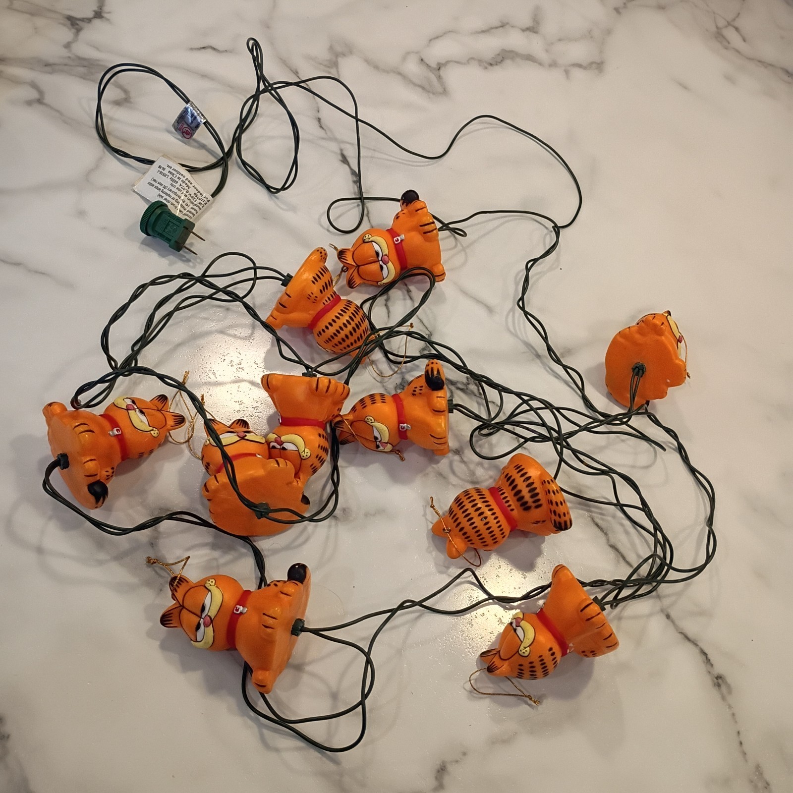 Vintage Garfield Christmas Light Covers Set of 10 Cat Holiday Lights NOT WORKING