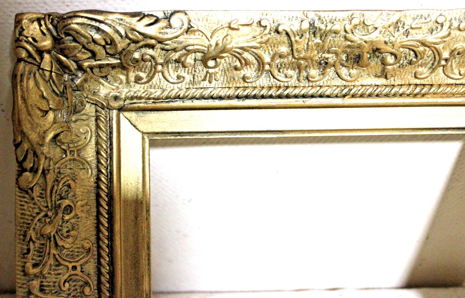 VINTAGE MINIATURE FIT 6 X 7\