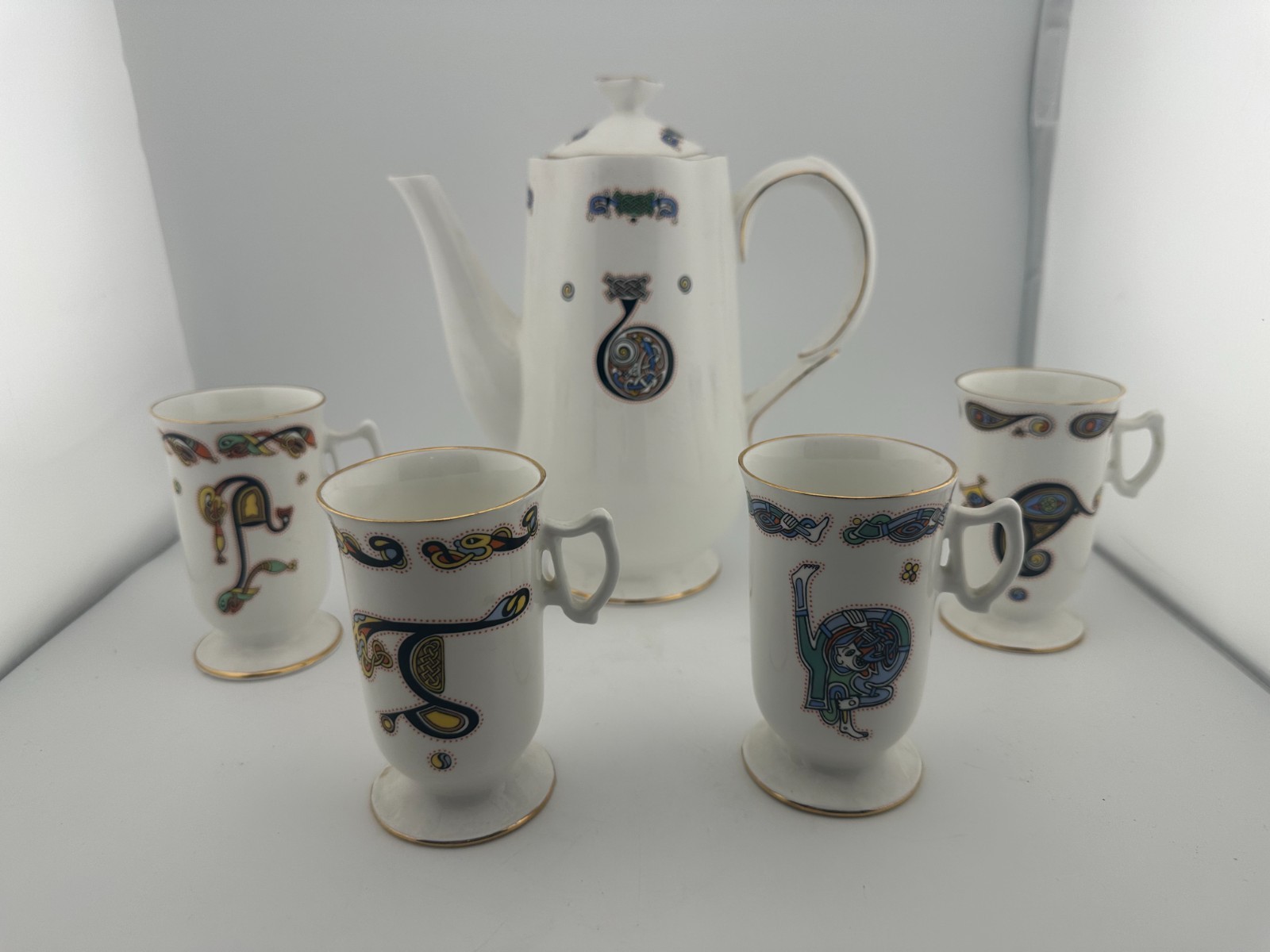 Royal Tara Book of Kells Coffee Set Pot 4 Footed Mugs Ireland Bone China