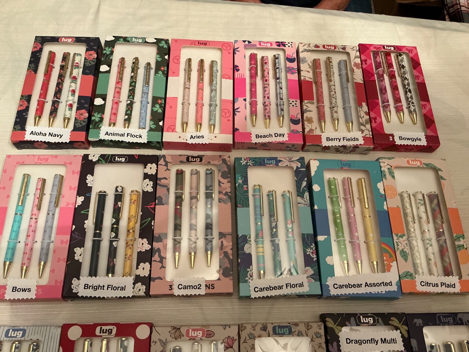 Lug 3pk Pen sets NIB Blk Ink (Refillable)  52 different Patterns to choose from