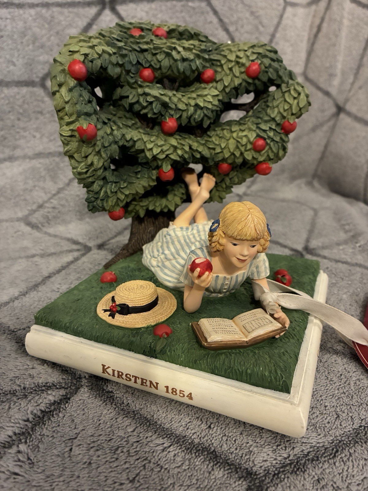 Hallmark American Girl Kirsten 1854 Handcrafted Painted Metal Mini Bookend