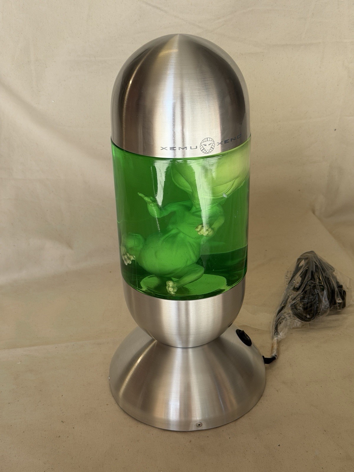 Xemu Xeno Preserved Alien Embryo Lamp 2001 Spencer Gifts, Vintage