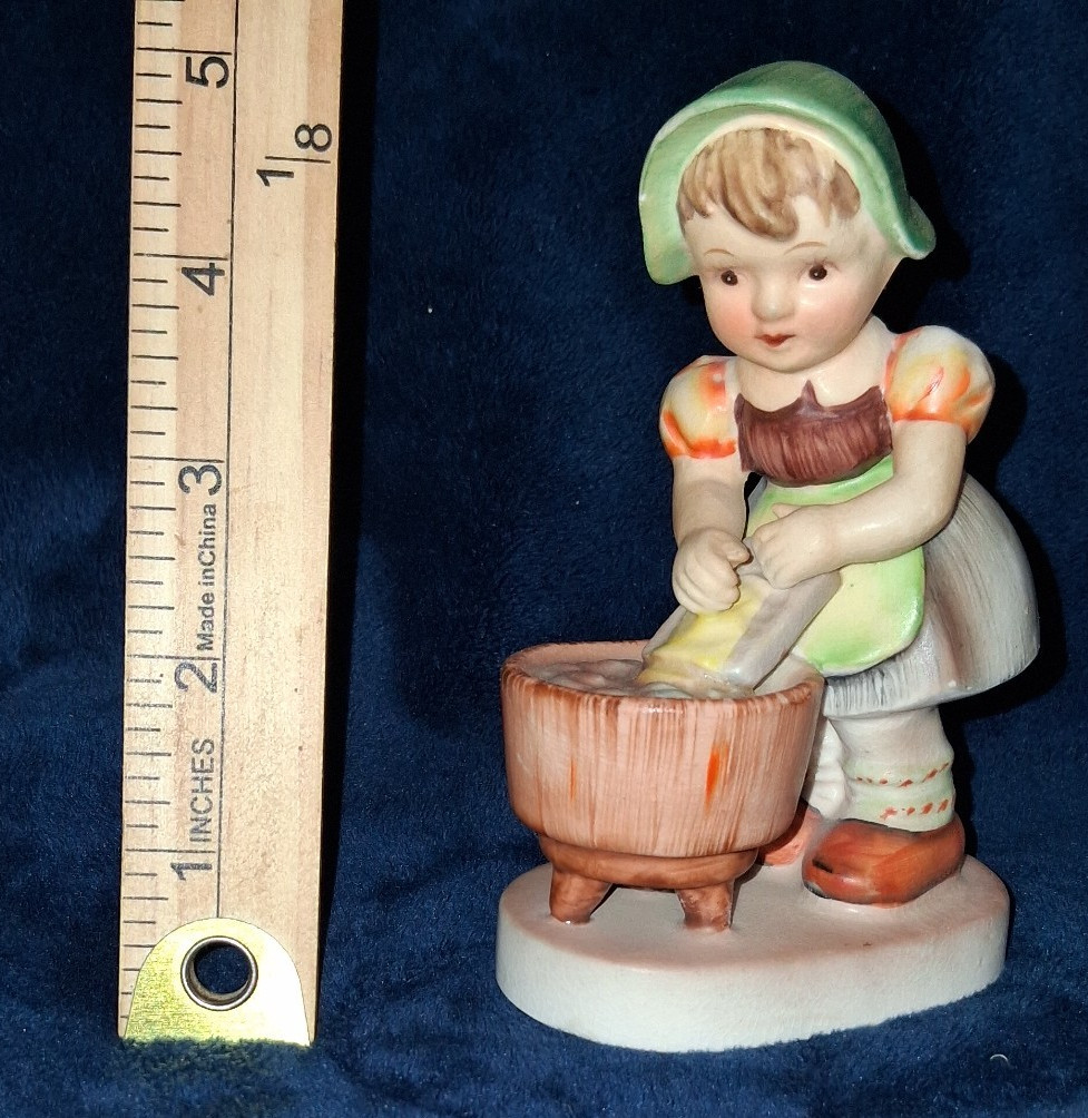 Vtg Lefton Japan Ceramic Figurine Young Girl Doing Laundry Wash Tub #357