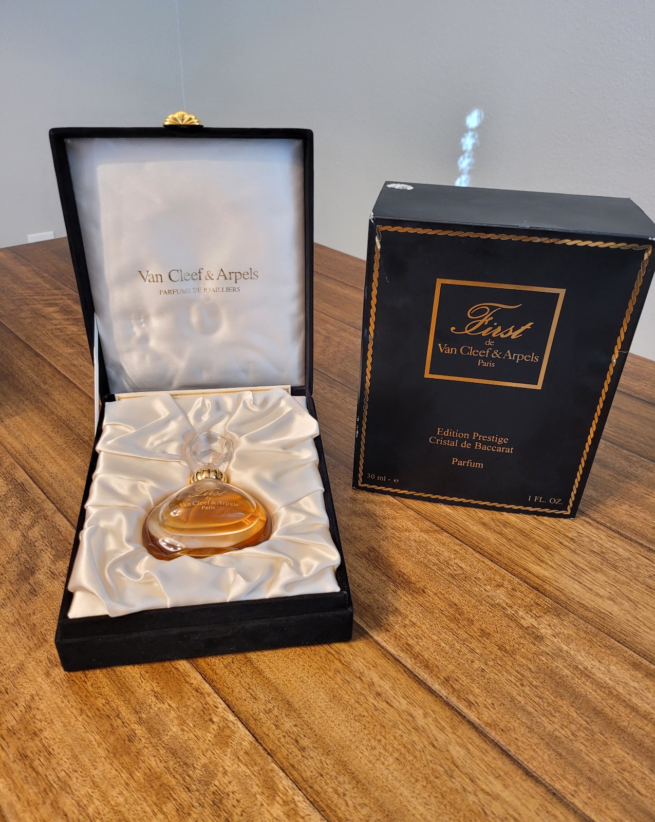 Vintage First de Van Cleef & Arpels Baccarat Parfum Bottle France w/ Box Limited