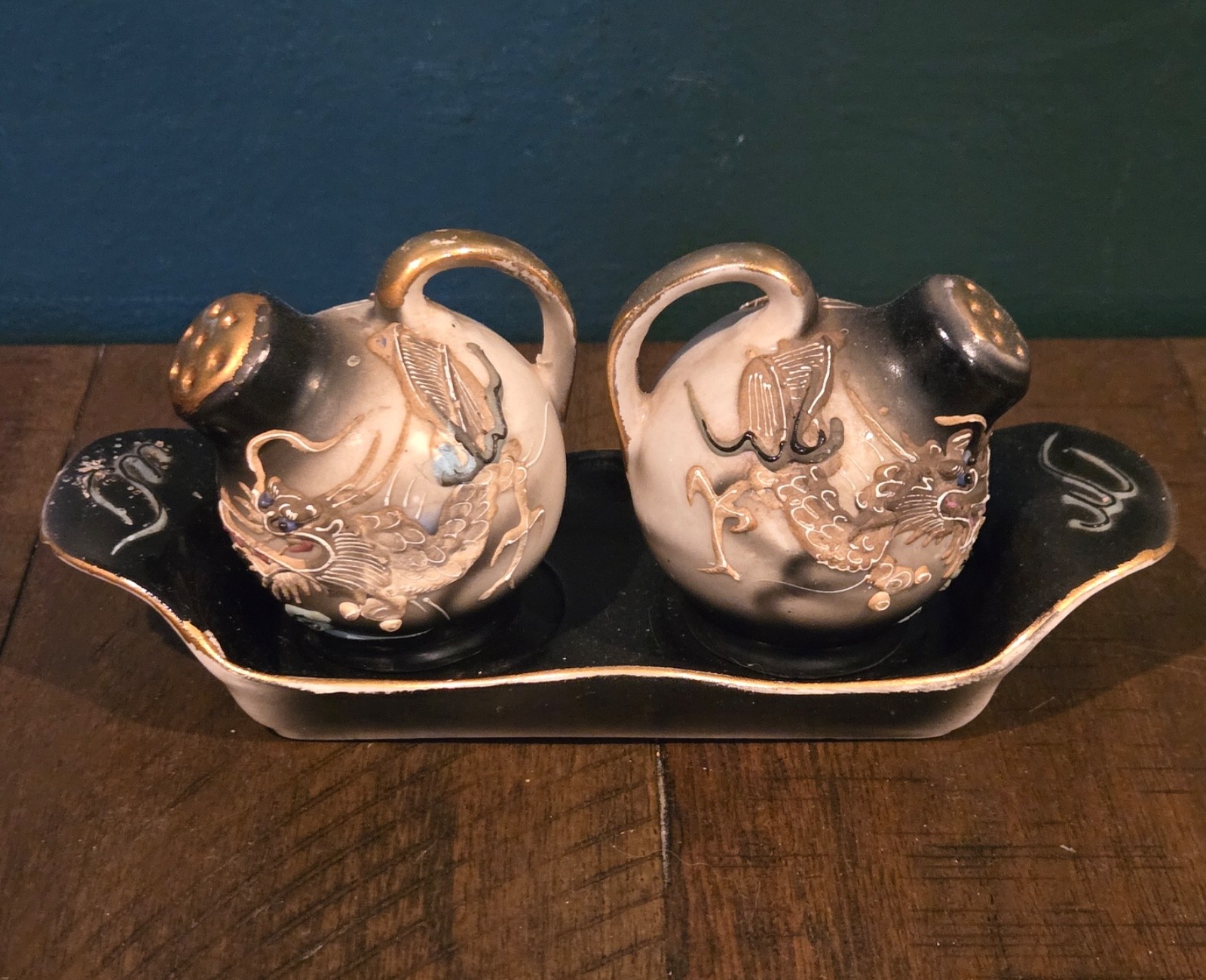 Vintage Moriage Dragonware Salt & Pepper Shakers w/ Caddy Tray Japan Handpainted
