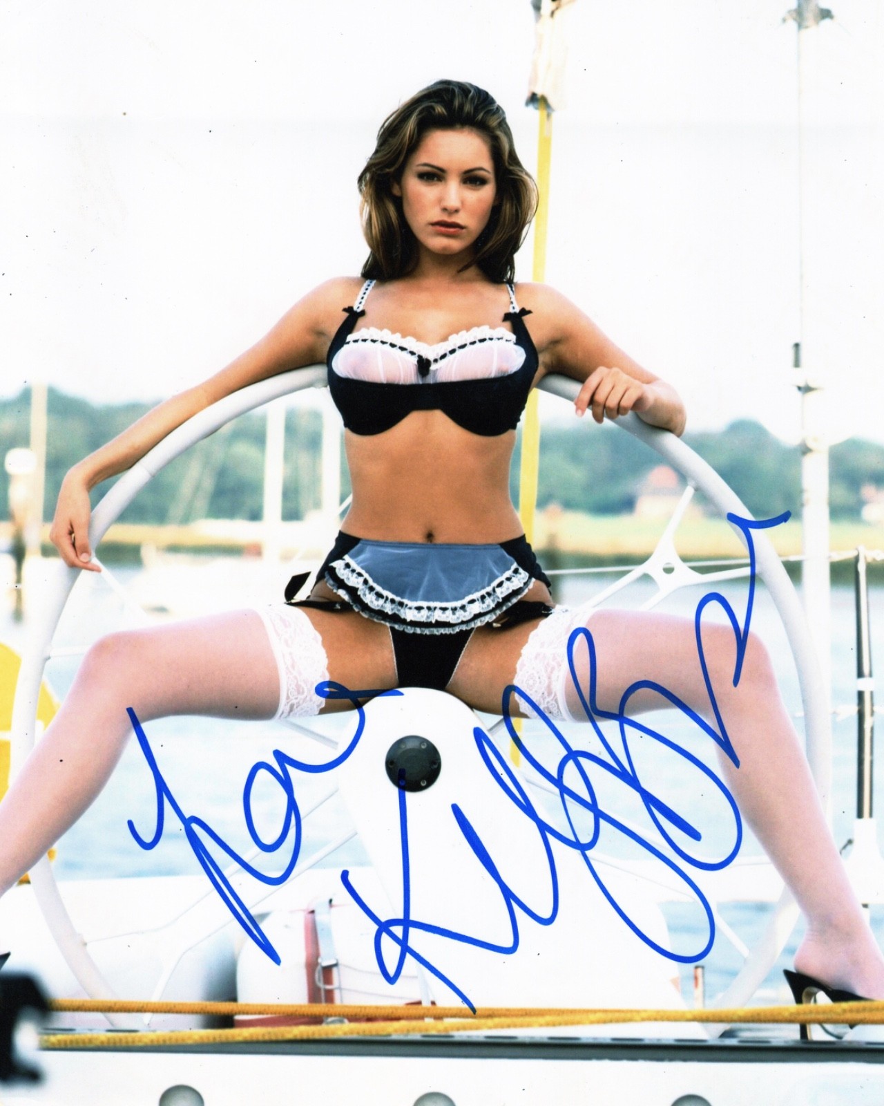 Kelly Brook Model Actress Stunning Sexy Signed 10x8 Photo With Photo Proof