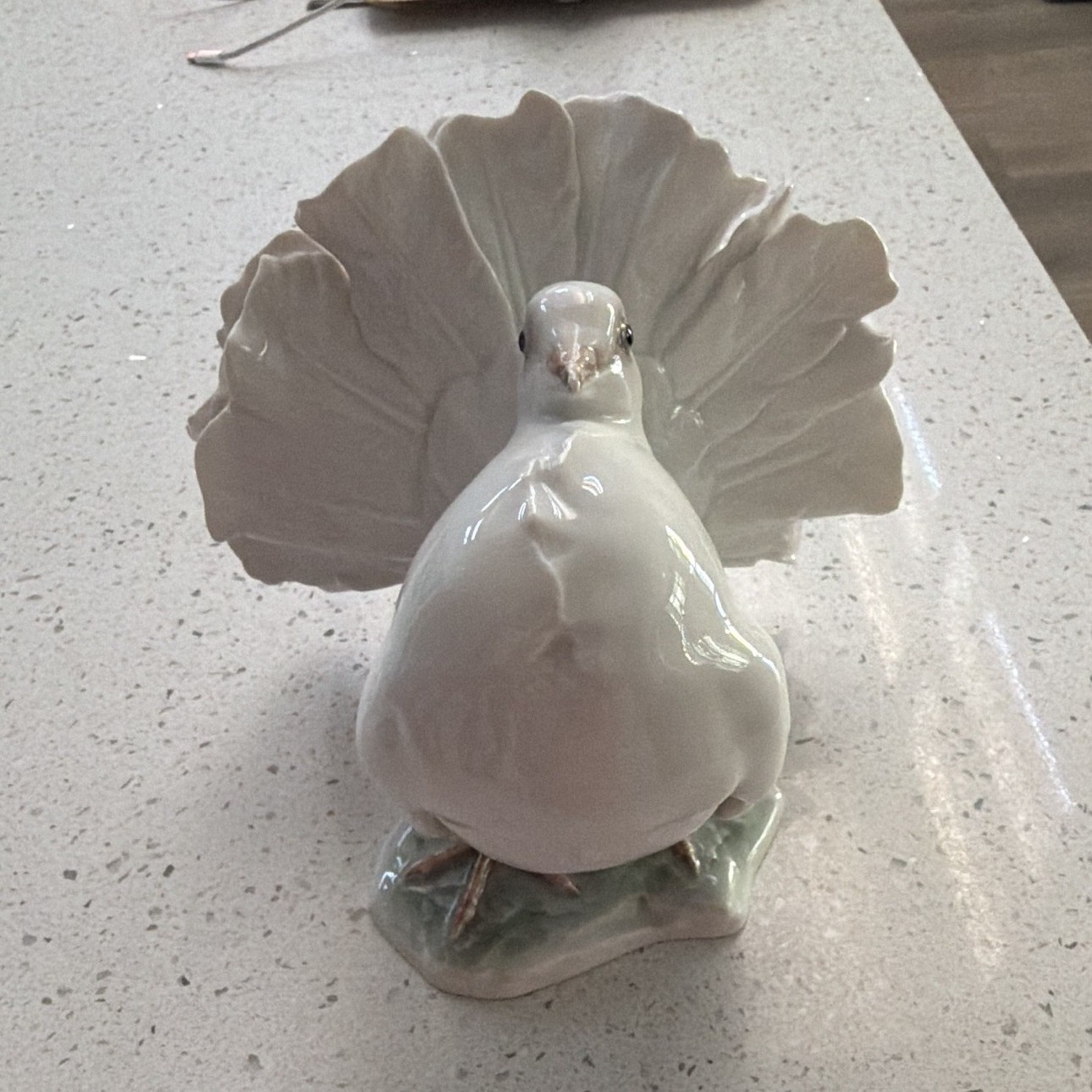 Rosenthal Selb-Germany Handgemalt Handmade Porcelain White Dove Pigeon Figurines
