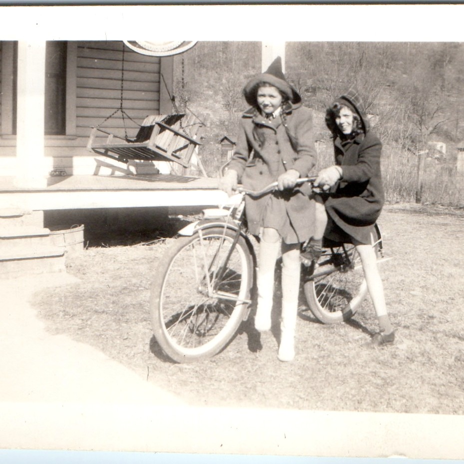 c1940s Cute Girls Double Riding Vintage Bicycle 5\