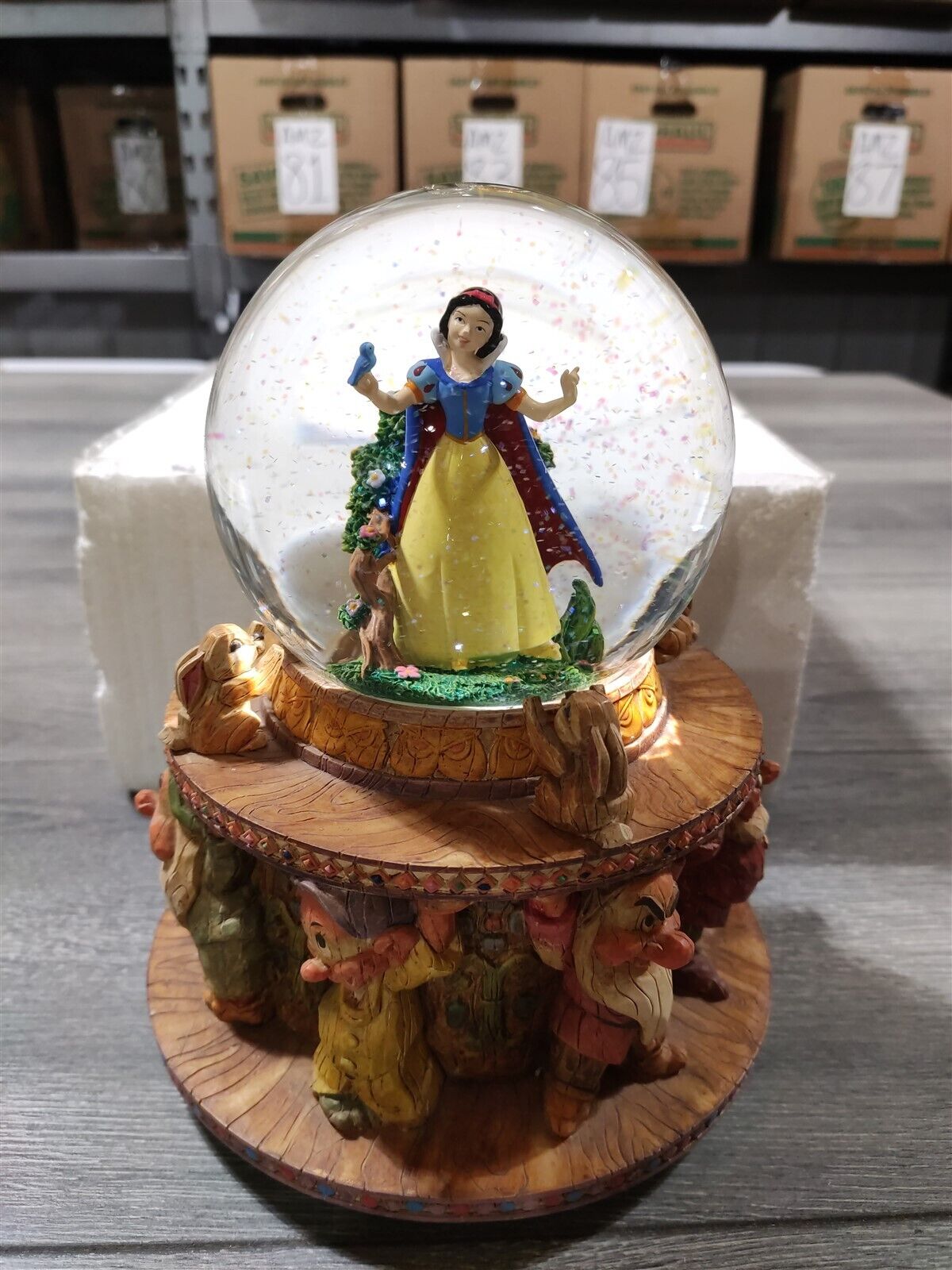 Disney Snow Globe Rare Snow White And The Seven Dwarfs Wooden Look Gift
