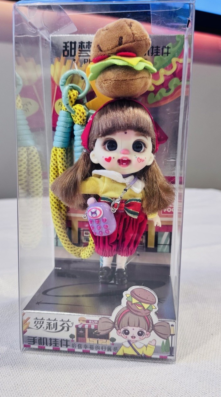 Lolifen Cute Burger Girl Fashion Fast Food Doll Keychain Bag Charm Phone Charm Lolifen Cute Burger Girl Fashion Fast Food Doll Keychain Bag Charm Phone Charm