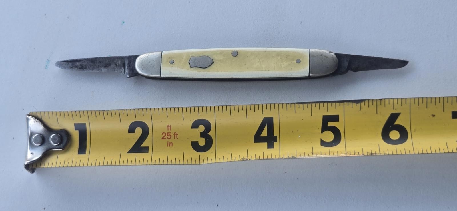 Vintage Imperial USA Pocket Knife 2 Blade Penknife Crown Shield Double End
