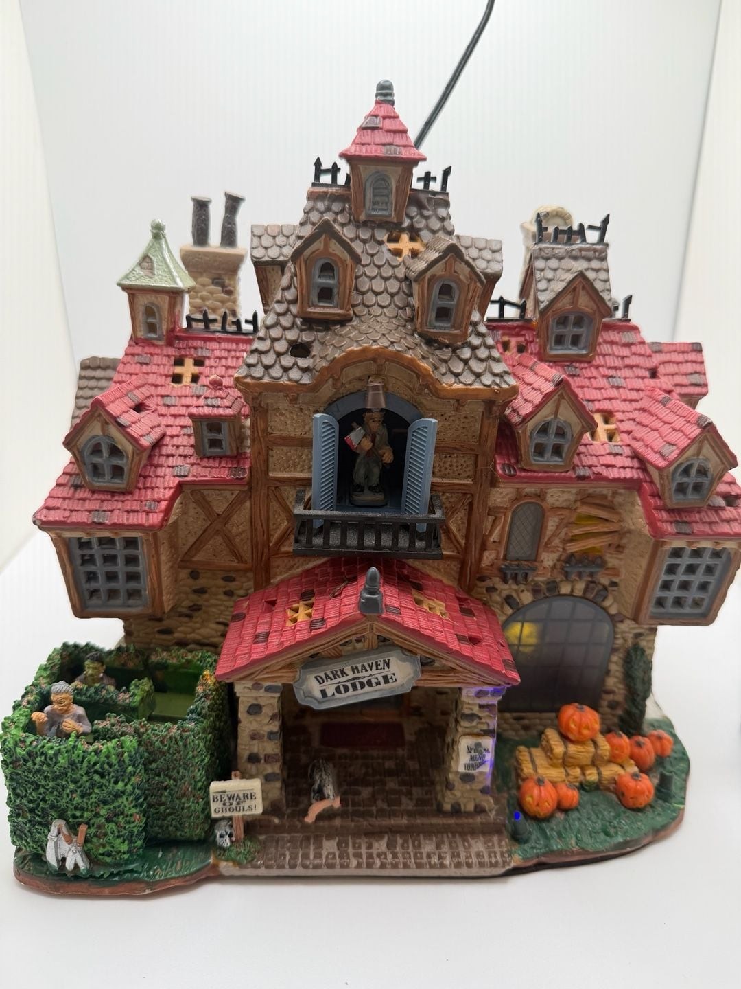Lemax Spooky Town Dark Haven Lodge Animated Musical Lighted Halloween w/ Box