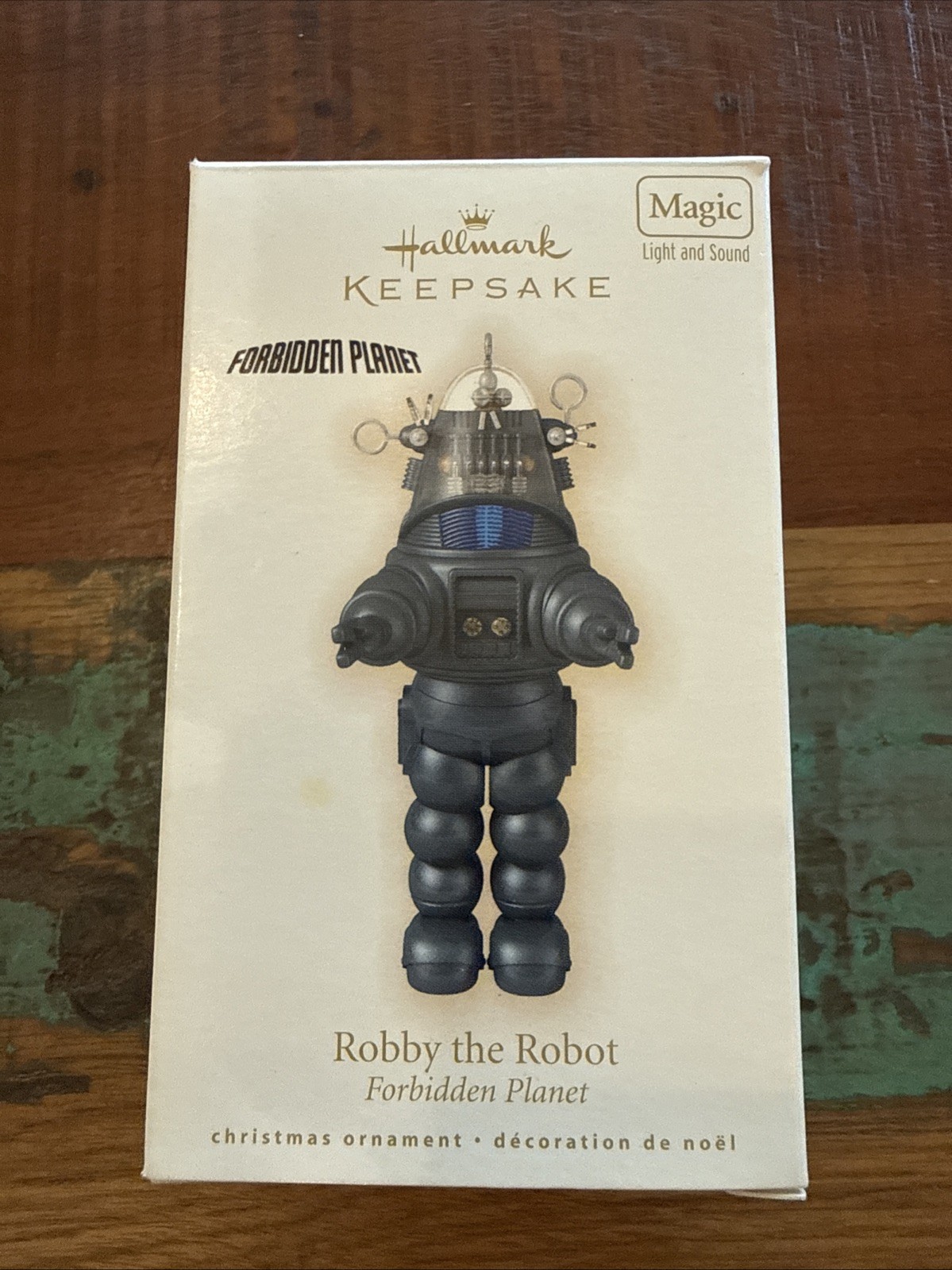 Hallmark Christmas Ornament Robby The Robot Forbidden Planet 2009