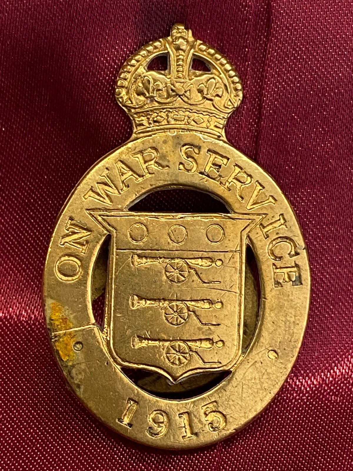 Genuine WW1 Gilt On War Service 1915 Lapel Badge Mappin & Webb maker