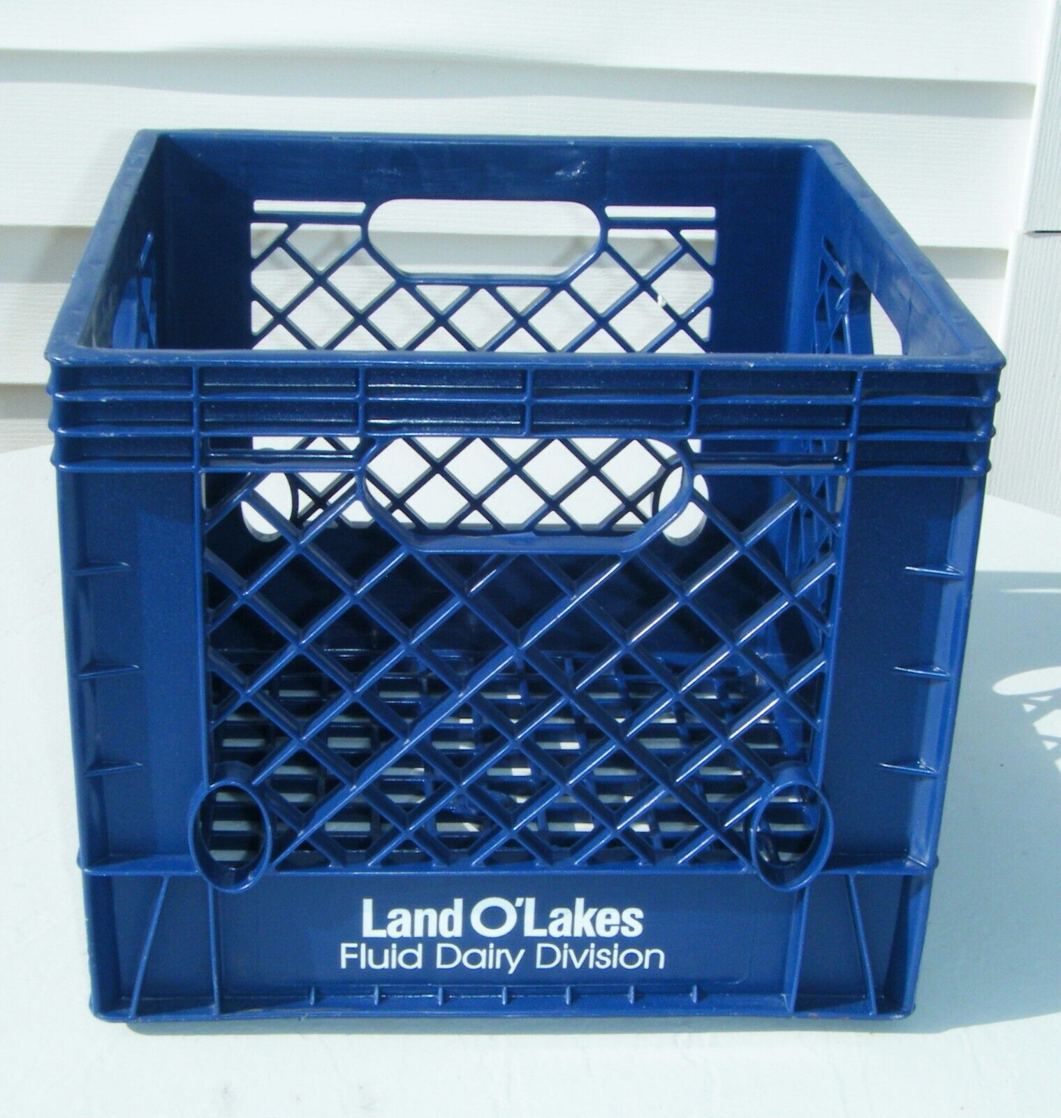 Vintage Land O‘Lakes Fluid Dairy Division Plastic Milk Crate