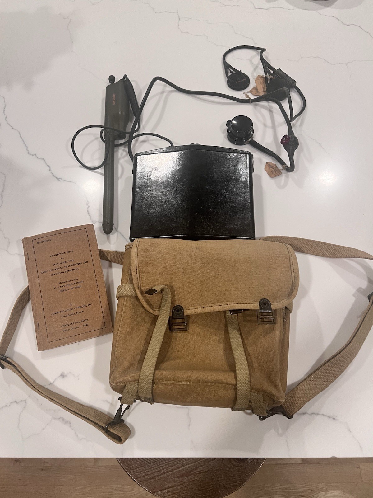 WWII Paramarine Airborne MAB Radio Set w/ Canvas Bag Headset & 1942 Manual
