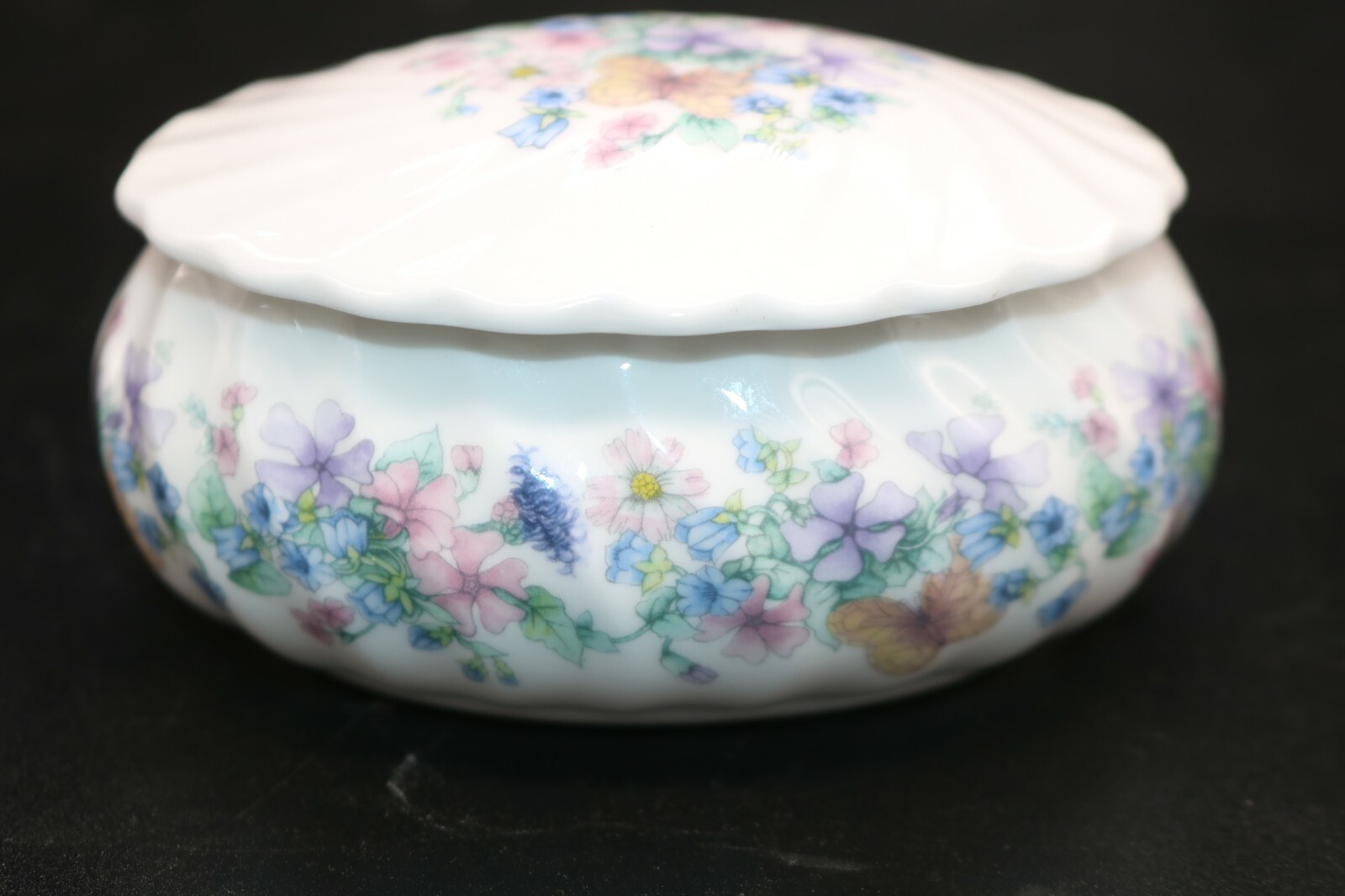 Wedgewood-Angela Trinket Box-Bone China- Made in England-1980