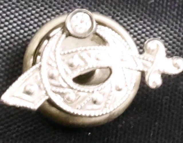 VTG Shriners Platinum On Solid 14K Gold Masonic Scimitar Crescent Moon Lapel Pin