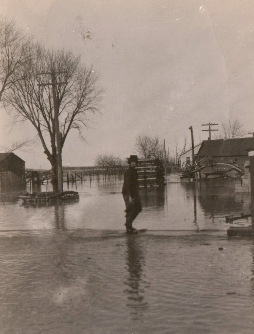 High Water Meckling Mch. 9 1916 RPPC Postcard Flooded Farm Town Disaster