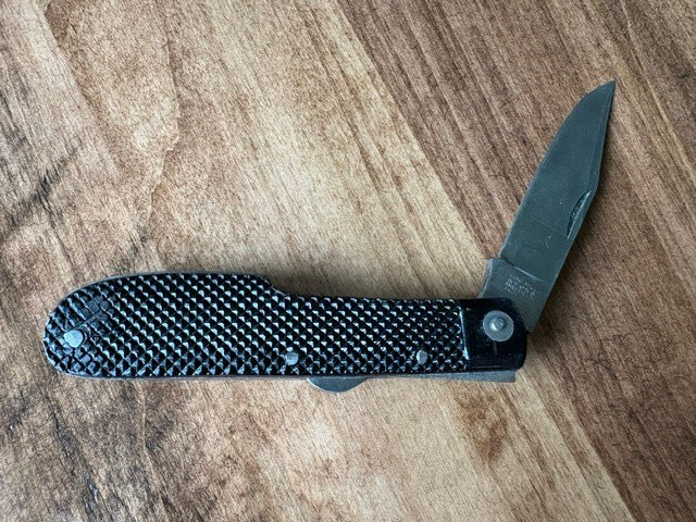 J. Nowill & Sons Sheffield, England lock blade pocket Knife