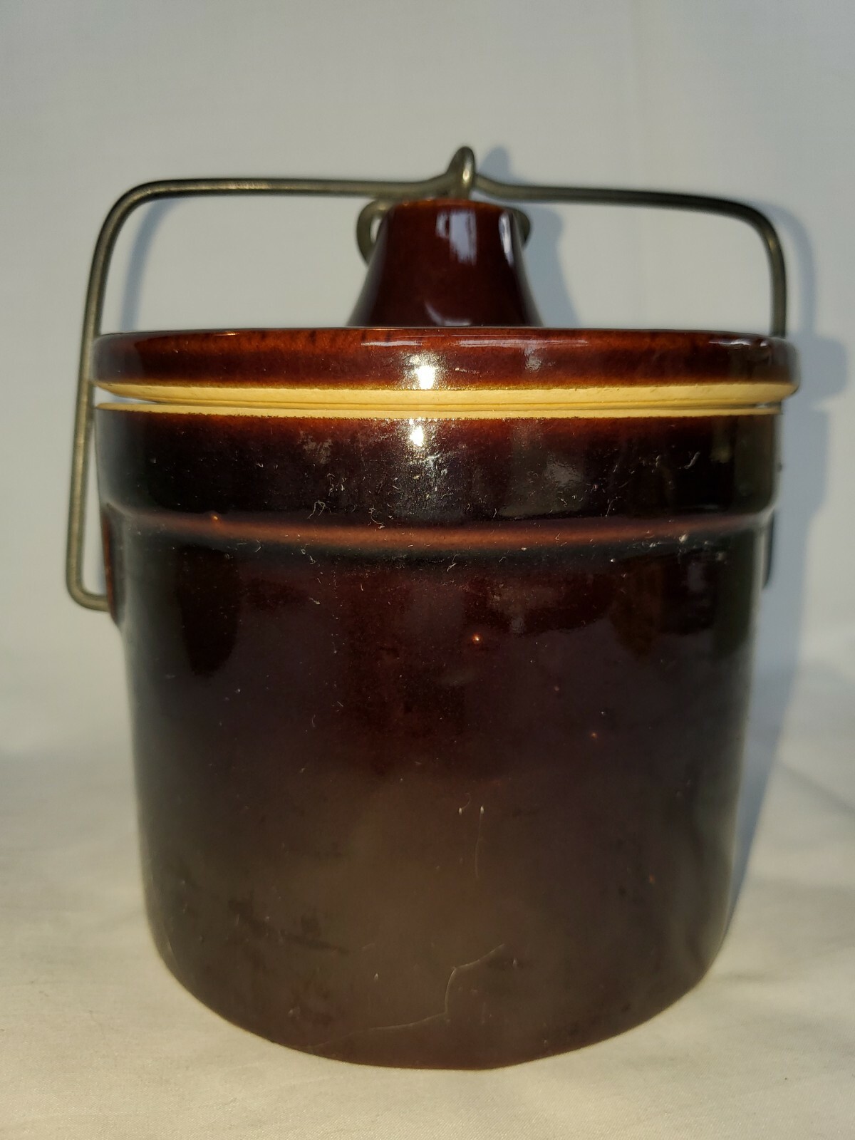 Vintage Brown STONEWARE GLAZED CROCK Cheese Butter Locking Wire Bale USA Vintage Brown STONEWARE GLAZED CROCK Cheese Butter Locking Wire Bale USA