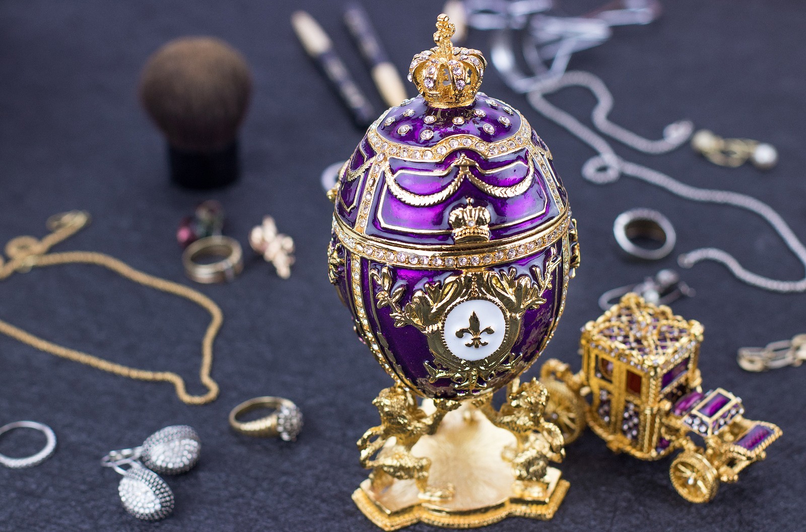 Royal Imperial Purple Russian Easter Egg Replica : Large 6.6 inch + Carriage
