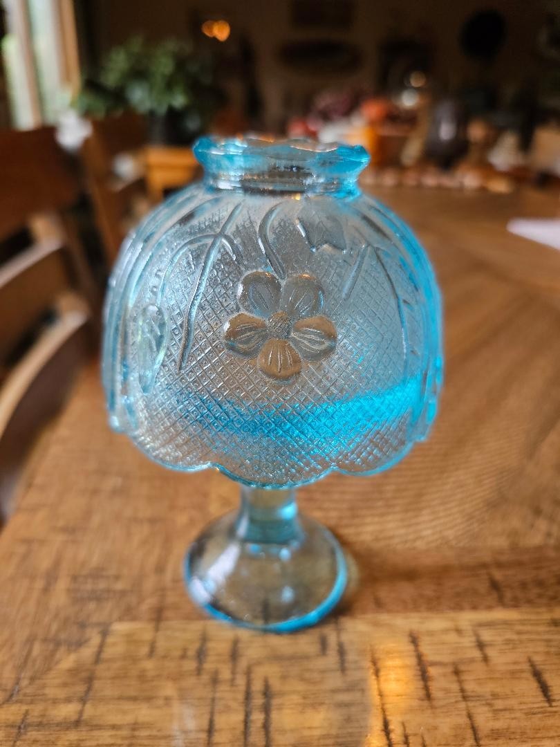 Vintage Indiana Glass Tiara Flowers Teal Blue Fairy Lamp