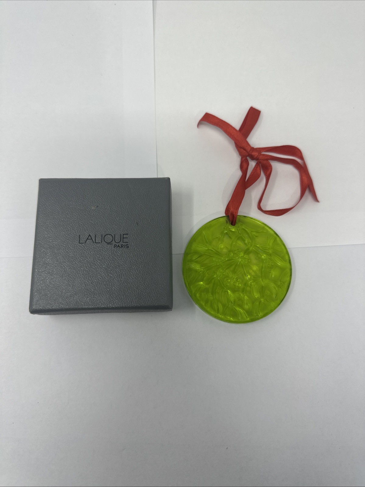 Lalique Noel 1992 Lime Green Ornament - 237