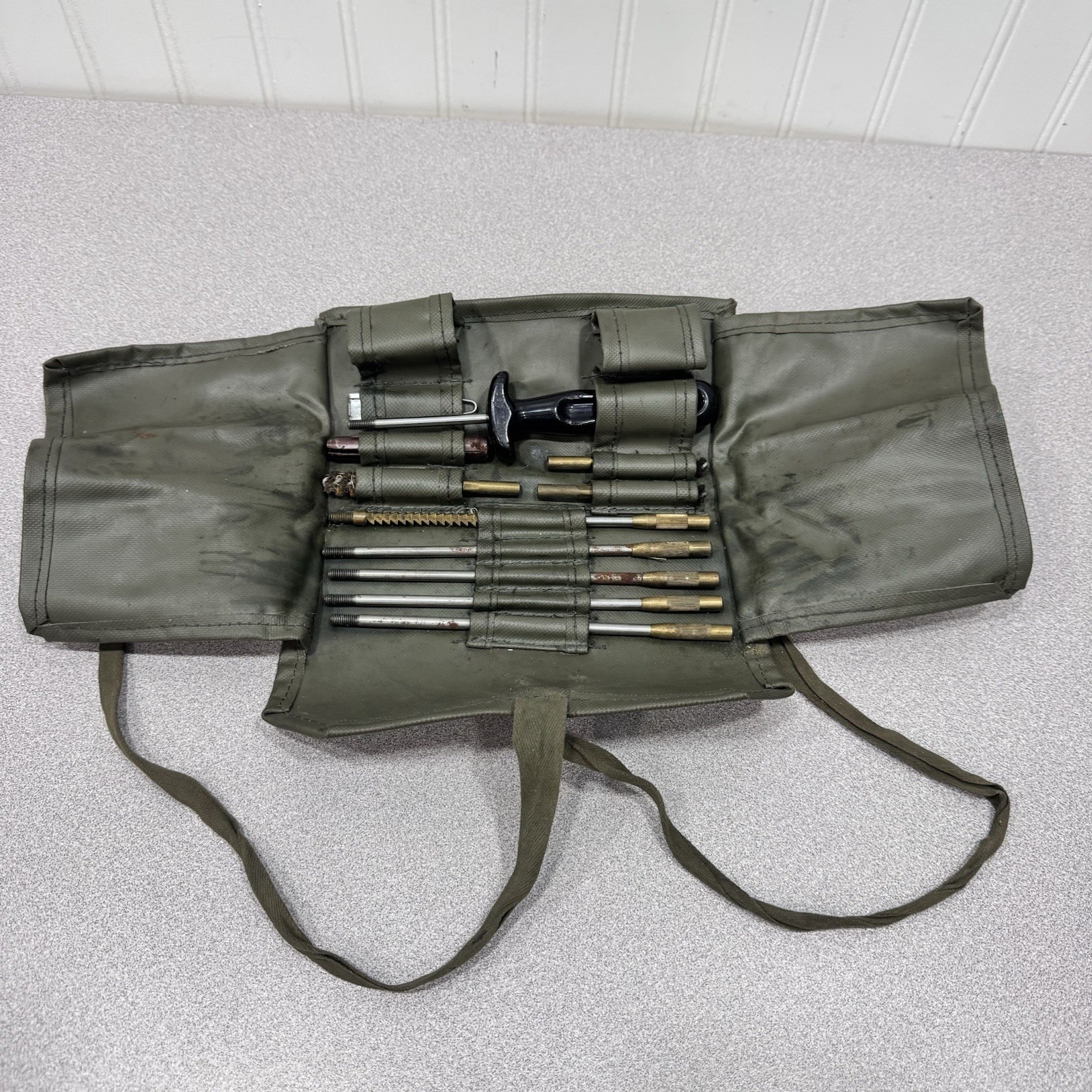 Vintage Swiss Military Gun Cleaning Kit, F&W, Graisse Armes Aut. Automatenfett