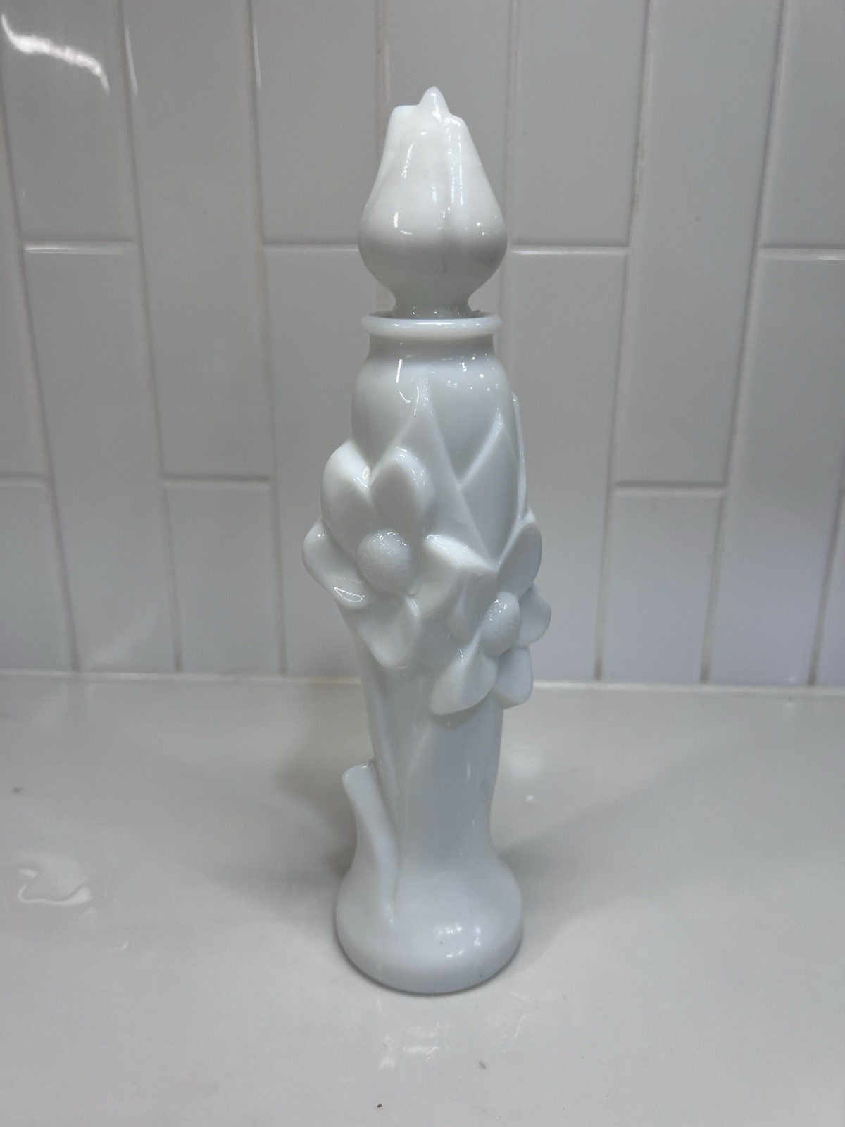 Vintage Avon White Milk Glass Floral Bud Vase Decanter Bottle Tulip Stopper 9.5