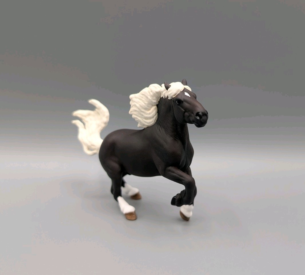 Breyer Stablemates Horse • Custom Augustus • CM Dark Flaxen Liver Chestnut Draft