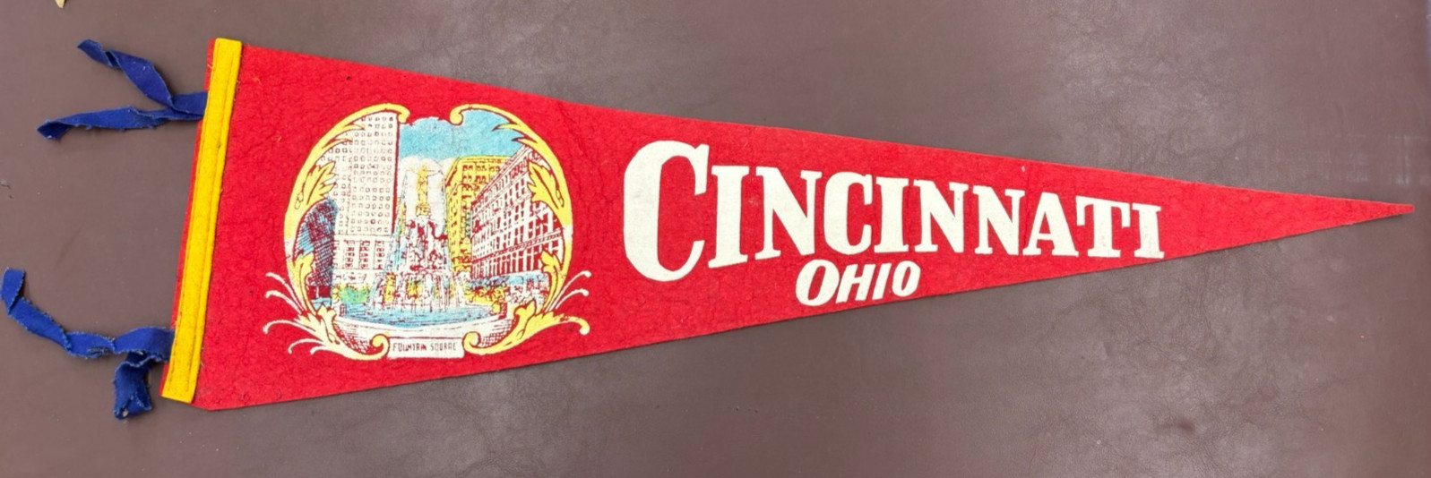 VINTAGE 1950s CINCINNATI OHIO PENNANT BANNER FLAG 25.5\