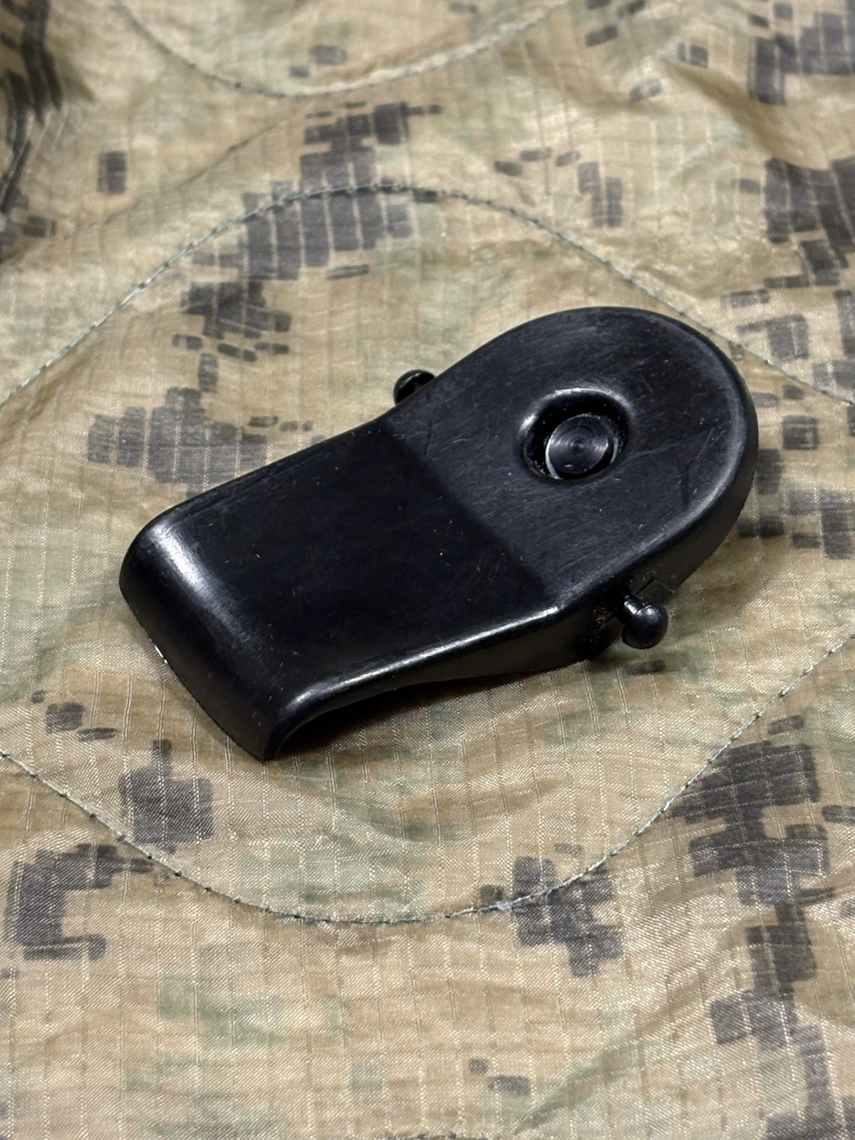 USGI M40 Gas Mask New Replacement Parts -Air Deflector Post M-L 4240-01-268-0392 USGI M40 Gas Mask New Replacement Parts -Air Deflector Post M-L 4240-01-268-0392