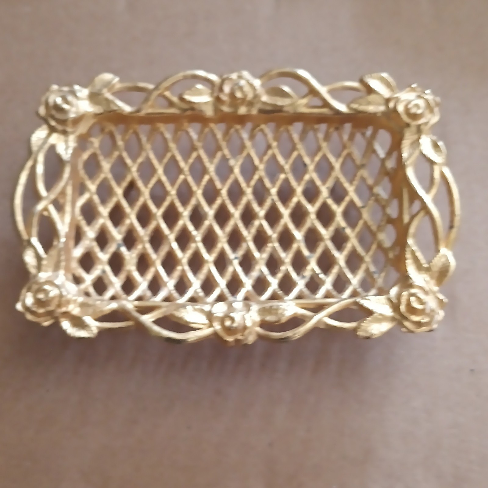 Vtg 1960’s SOAP DISH Celebrity Gold Tone Metal Mesh+Rose Hollywood Regency Style