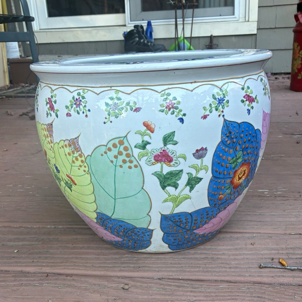 Vintage Chinese hand Painted Glazed Ceramic Round Planter Bowl,
