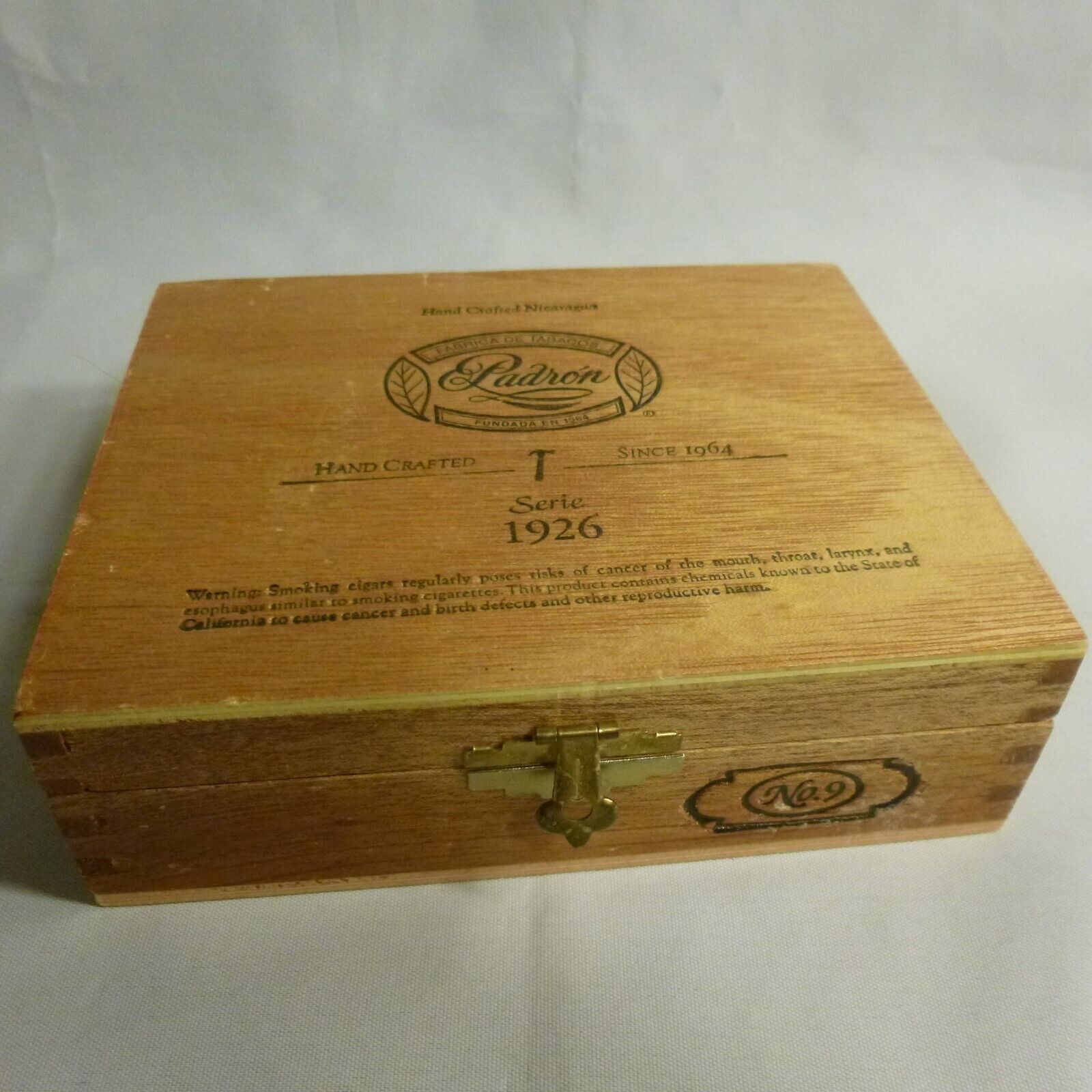 Padron Cigar Box, Wood, Hand Crafted - Series 1926 No9- metal hinges & clasp EUC