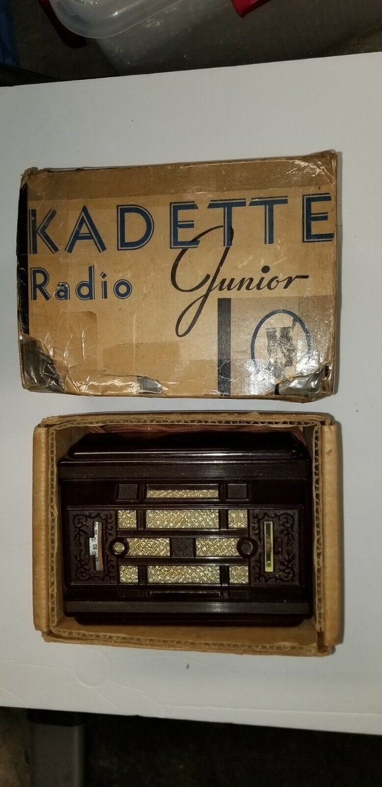 Very Rare 2 Tube Kadette Jr. Radio In The Box International Radio Corp 1933