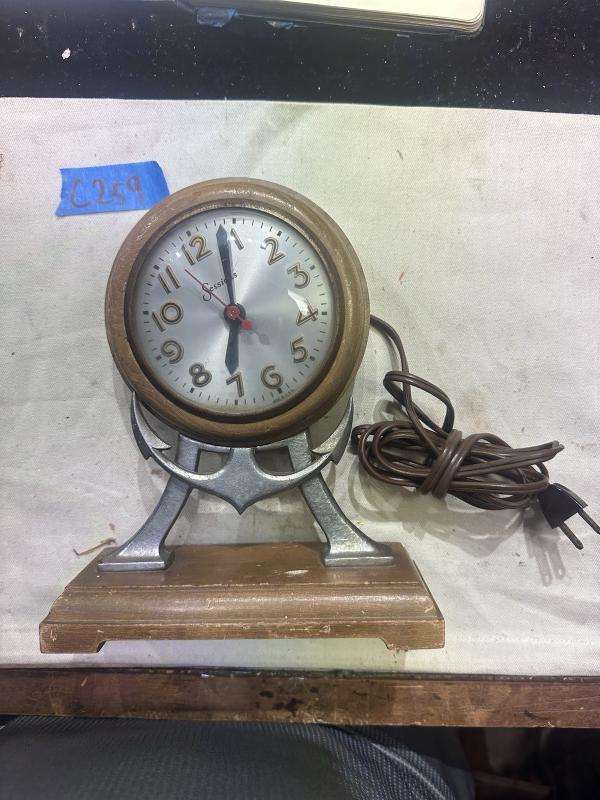 (C259) - ANTIQUE SESSIONS ELECTRIC MANTEL CLOCK