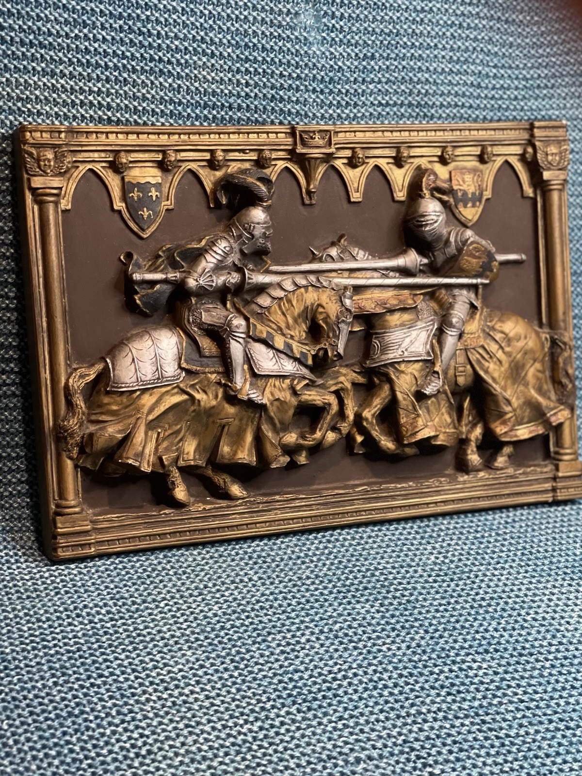 Vintage Marcus Designs Medieval Fighting Knights Heavy Wall Plaque 12.5x9