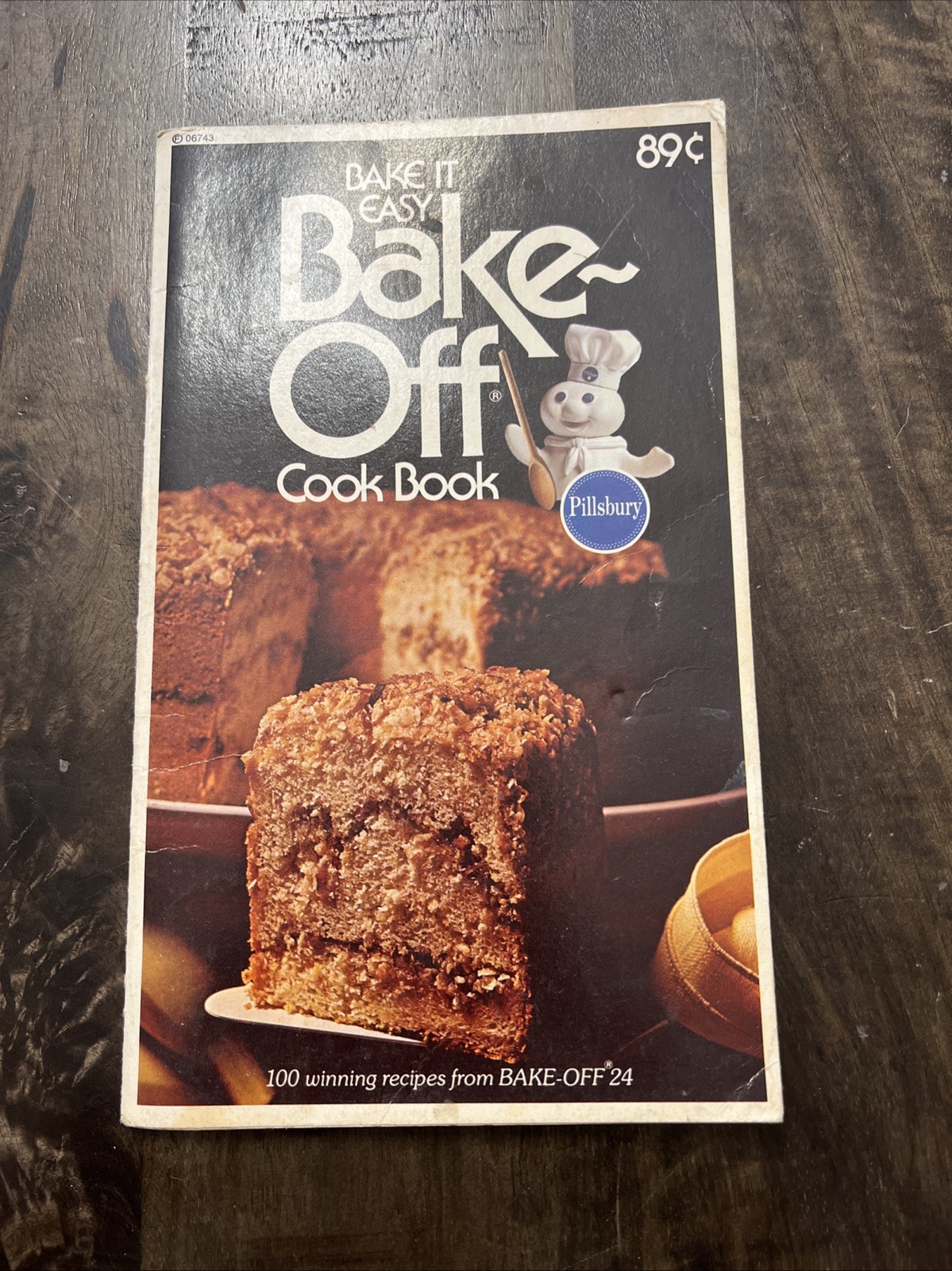 Vintage 1973 Pillsbury Bake It Easy Bake Off Cookbook 100 Winning Recipes #24