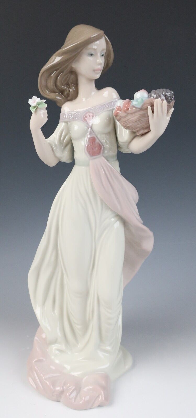 Vintage Lladro Autumn Romance Figurine 6576 Woman with Fruit & Flowers Lady