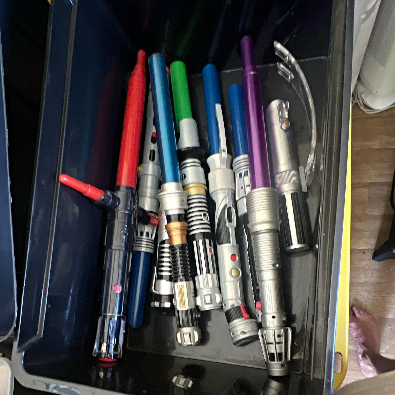 Hasbro Star Wars Toy Lightsaber Hilt Replica Lot Silver & Multicolor (2004) Hasbro Star Wars Toy Lightsaber Hilt Replica Lot Silver & Multicolor (2004)