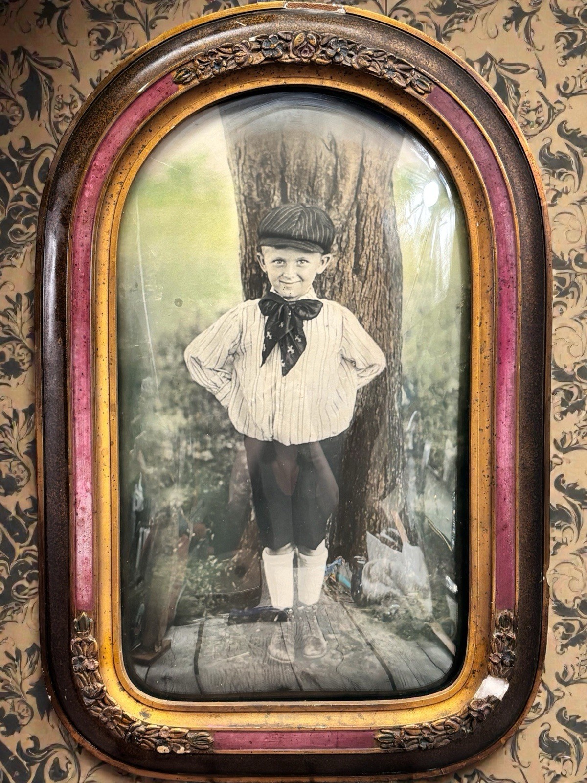 Antique Chicago Portrait Co Convex Glass Bubble Frame Young Boy Portrait 24x16