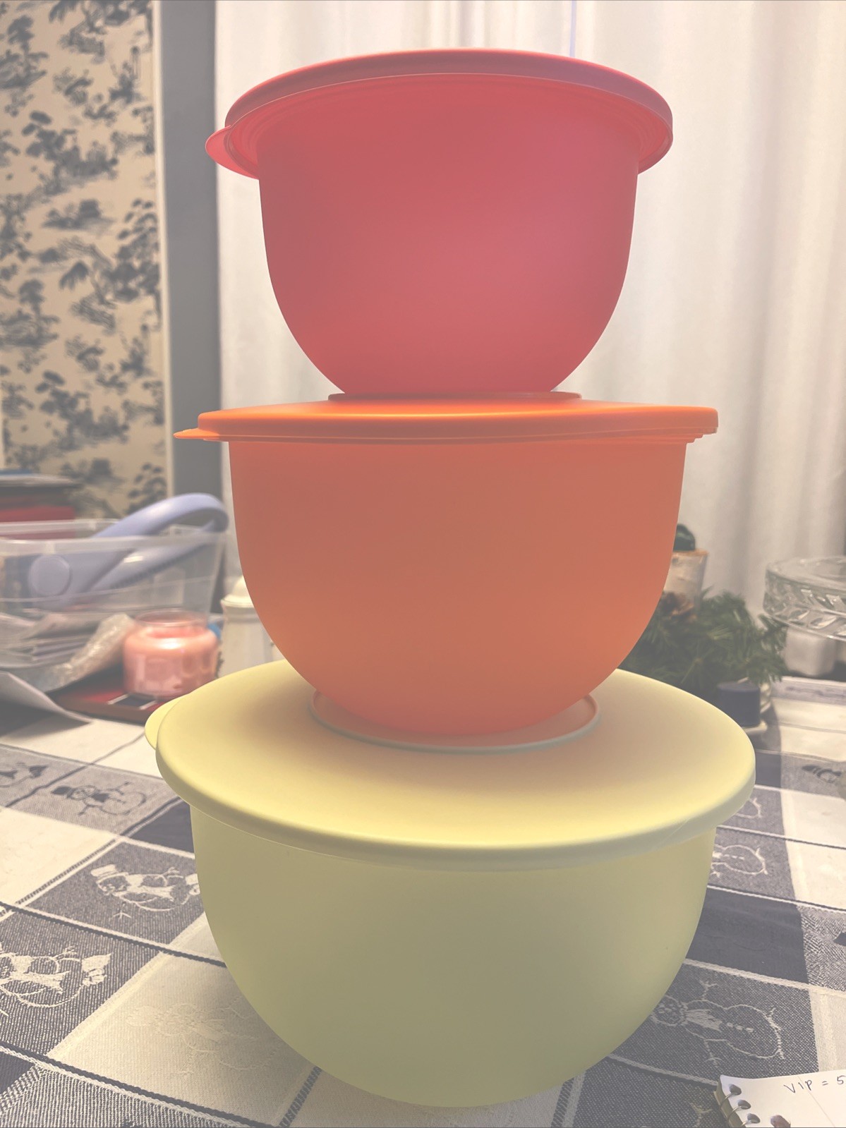 New Tupperware Classic 3 Pce Bowl Set