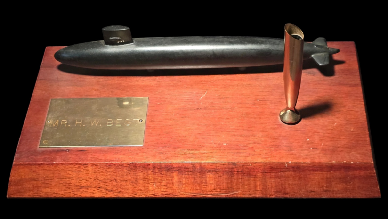 Vintage USS Queenfish SSN-651 Submarine Presentation Desk Set Plaque Pen Holder Vintage USS Queenfish SSN-651 Submarine Presentation Desk Set Plaque Pen Holder